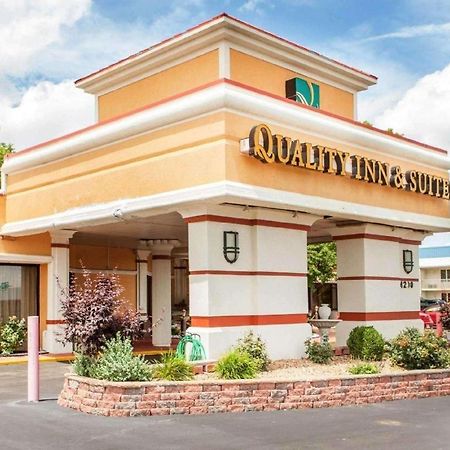 Quality Inn & Suites Kansas City - Independence I-70 East Екстер'єр фото